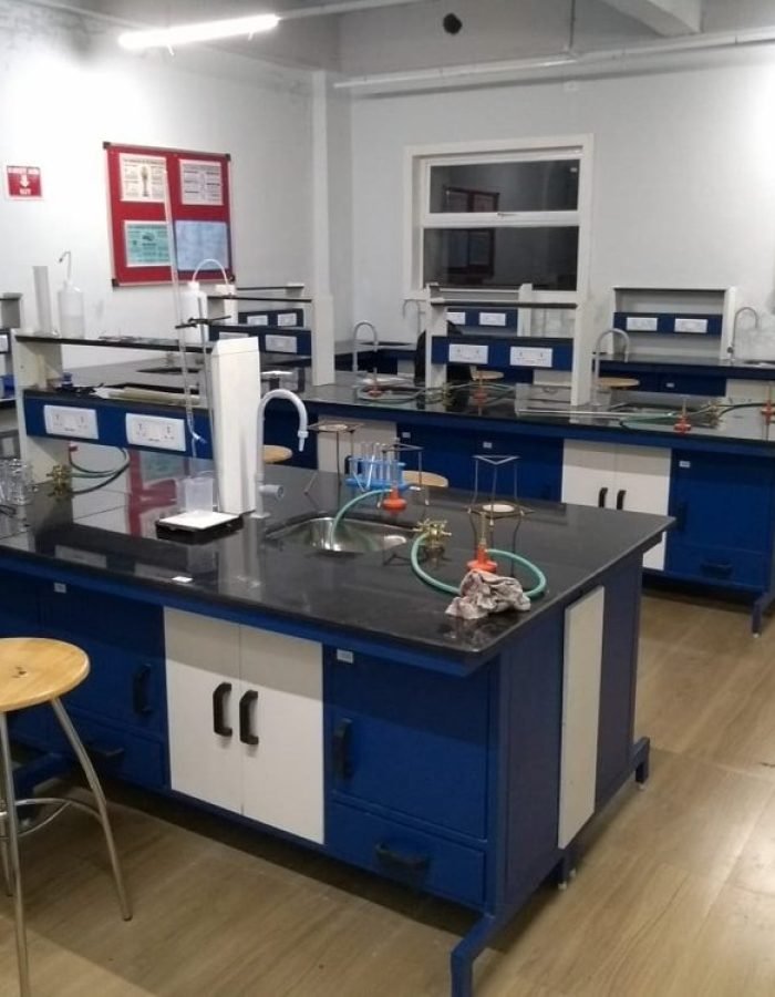 school-science-laboratory-set-up-1000×1000